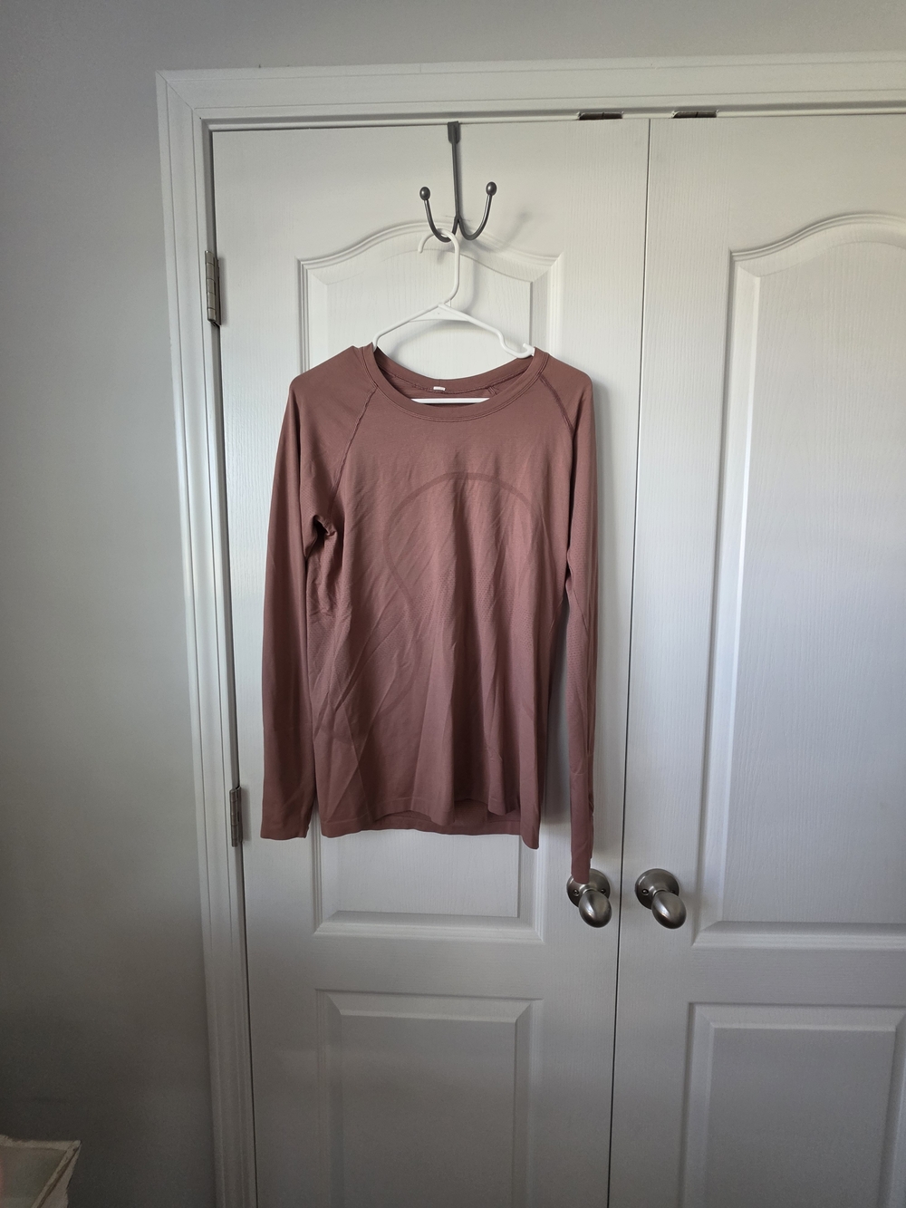 Lululemon Swiftly Long-Sleeve Crewneck Top - Dusty Rose Sz 12